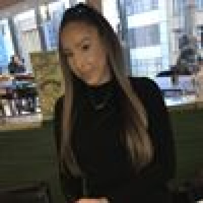 Melek  zoekt een Huurwoning / Kamer / Appartement in Almere